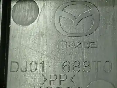 Pezzo di ricambio per auto di seconda mano plastica per mazda 2 (de_, dh_) 1.4 mzr-cd riferimenti oem iam dj01688t0  dj01-688t0
