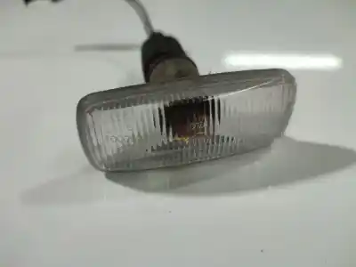 Peça sobressalente para automóvel em segunda mão farolim do lado direito por dodge caliber 1.8 referências oem iam   