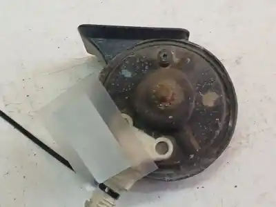 Second-hand car spare part horn for dodge caliber 1.8 oem iam references   