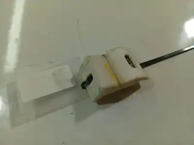 Pièce détachée automobile d'occasion plastiques pour peugeot 406 (8b) 2.0 hdi 110 références oem iam 06380