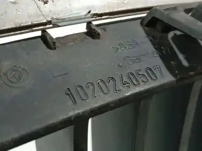 Автозапчастина б/у ліва решіта бампера для bmw 3 (e90) 325 i посилання на oem iam 1020240507  1020240507