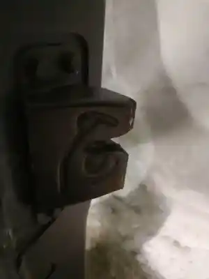 Автозапчасти б/у замок багажника/ворот за chevrolet captiva (c100, c140) 2.0 d 4wd ссылки oem iam 