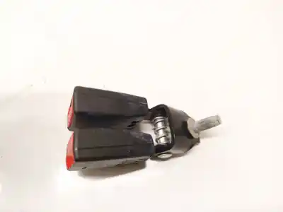 İkinci el araba yedek parçası ARKA ORTA KEMER KANCASI için FORD KA, 2018 - 2020 FACELIFT 1.2 63KW 2018 - 2020 OEM IAM referansları G1B5A613K21AAW  