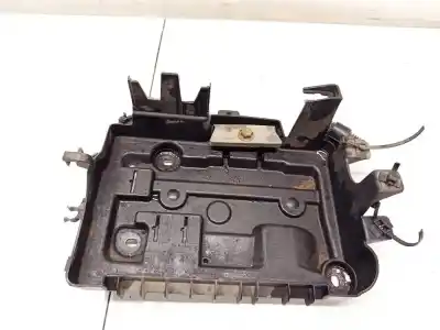Pezzo di ricambio per auto di seconda mano Medio per OPEL CORSA D (S07) 1.3 CDTI (L08, L68) Riferimenti OEM IAM 13235642  