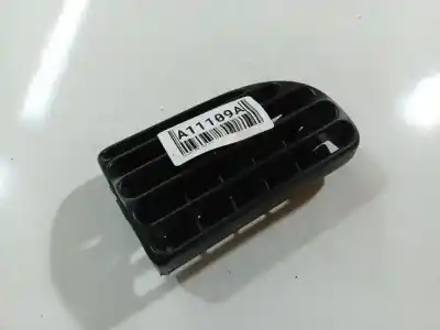 Pièce détachée automobile d'occasion grille d'aération pour peugeot 406 (8b) 2.0 hdi 110 références oem iam 2233497