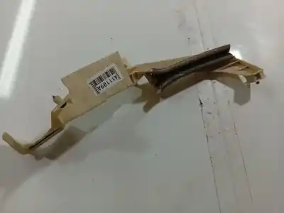 Pièce détachée automobile d'occasion PLASTIQUES pour PEUGEOT 406 (8B) 2.0 HDI 110 Références OEM IAM 9622848680  