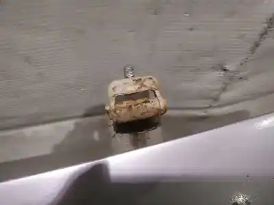 Автозапчастина б/у амортизаторі багажника/дверей для audi a4 b5 (8d2) 1.9 tdi посилання на oem iam 