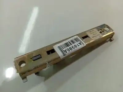 İkinci el araba yedek parçası SOL ÖN KEMER KANCA için VOLKSWAGEN PASSAT B3/B4 VARIANT (3A5, 35I) 1.9 TDI OEM IAM referansları 191857819  