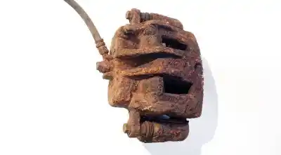 Peça sobressalente para automóvel em segunda mão pinça de travão dianteira direita por kia sorento 2.2 crdi cat referências oem iam 