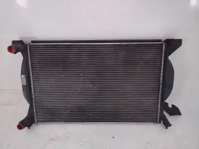 Автозапчасти б/у водяной радиатор за audi a4 b7 (8ec) 2.0 ссылки oem iam 8e0121251a  