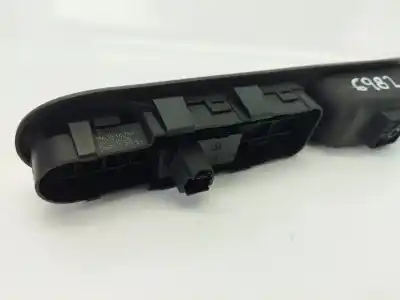 Pièce détachée automobile d'occasion commande de lève vitre avant droit pour peugeot 307 (3a/c) 1.6 hdi 110 références oem iam 96351625xt  