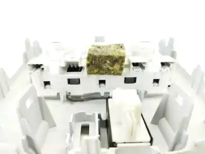 Автозапчасти б/у внутренний свет за peugeot 308 sw ii (lc_, lj_, lr_, lx_, l4_) 1.6 hdi / bluehdi 115 (lcbhxm, lcbhxt) ссылки oem iam 96781446  