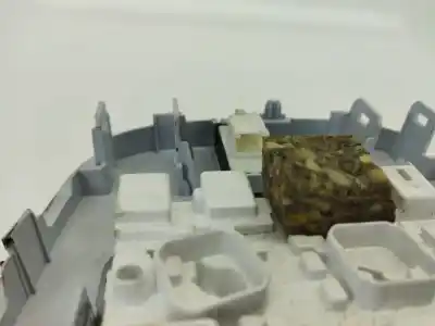 Автозапчасти б/у внутренний свет за peugeot 308 sw ii (lc_, lj_, lr_, lx_, l4_) 1.6 hdi / bluehdi 115 (lcbhxm, lcbhxt) ссылки oem iam 96781446  