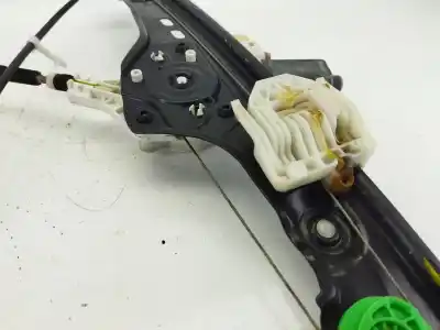 Second-hand car spare part passenger side right window regulator for bmw 3 (e90) 320 d oem iam references 7060266  