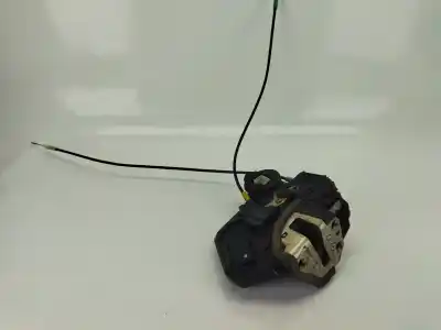 Second-hand car spare part rear left door lock for toyota hilux vii pick-up (_n1_, _n2_, _n3_) 2.5 d-4d 4wd (kun25) oem iam references   