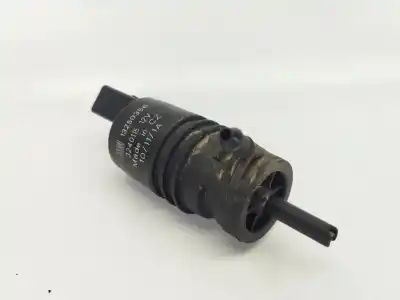 Pièce détachée automobile d'occasion pompe d'eau de nettoyage du pare brise pour opel insignia a (g09) 2.0 cdti (68) références oem iam 13250356 Pièce détachée automobile d'occasion pompe d'eau de nettoyage du pare brise pour opel insignia a (g09) 2.0 cdti (68) références oem iam 13250356