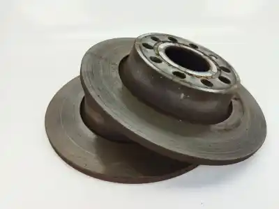 Pezzo di ricambio per auto di seconda mano disco freno posteriore per volkswagen golf vii (5g1, bq1, be1, be2) 1.5 tgi riferimenti oem iam 5q0615601d