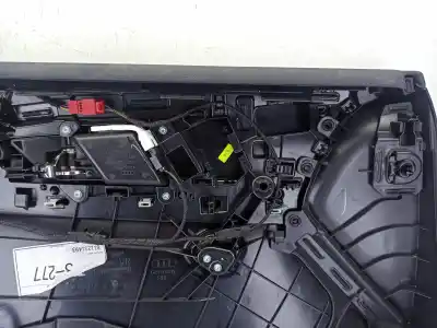 Автозапчастина б/у обработка передніх правіх дверей для audi a4 b9 avant (8w5, 8wd) 2.0 tdi посилання на oem iam 8w0867118  