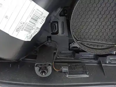 Автозапчастина б/у обликка задніх правіх дверей для audi a4 b9 avant (8w5, 8wd) 2.0 tdi посилання на oem iam 8w0867488  