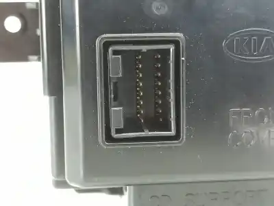 Peça sobressalente para automóvel em segunda mão display gps / multimídia por kia cee´d hatchback (ed) 1.6 crdi 115 referências oem iam 957101h100  