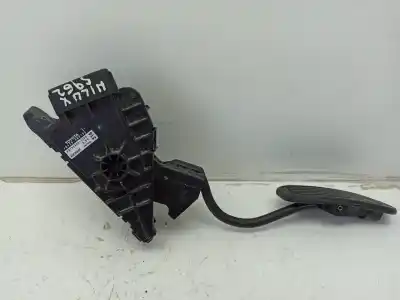 Second-hand car spare part accelerator pedal for toyota hilux vii pick-up (_n1_, _n2_, _n3_) 2.5 d-4d 4wd (kun25) oem iam references 781200k010  