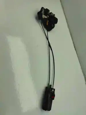 Second-hand car spare part left front door lock for toyota hilux vii pick-up (_n1_, _n2_, _n3_) 2.5 d-4d 4wd (kun25) oem iam references   