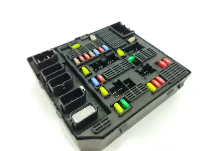 Second-hand car spare part FUSE BOX UNIT for RENAULT FLUENCE  OEM IAM references 284B66346R  
