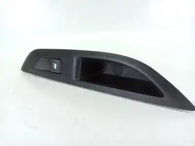 Pièce détachée automobile d'occasion COMMANDE DE LÈVE VITRE AVANT DROIT pour PEUGEOT 208 II (UB_, UP_, UW_, UJ_)  Références OEM IAM 980448032D  