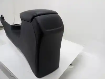 Автозапчастина б/у центральний подлокник для hyundai i30 (pde, pd, pden) 1.0 t-gdi посилання на oem iam 84610g4010  