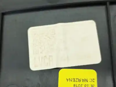 Автозапчастина б/у аераційна решіта для hyundai i30 (pde, pd, pden) 1.0 t-gdi посилання на oem iam 97490g4000  