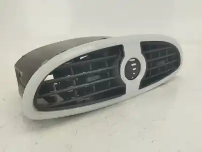 Автозапчастина б/у аераційна решіта для renault clio iii (br0/1, cr0/1) 1.5 dci посилання на oem iam d6246881  