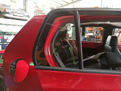 Pièce détachée automobile d'occasion VITRE TRIANGULAIRE CUSTODE ARRIÈRE DROIT pour VOLKSWAGEN GOLF VI (5K1)  Références OEM IAM 5K6845213E  