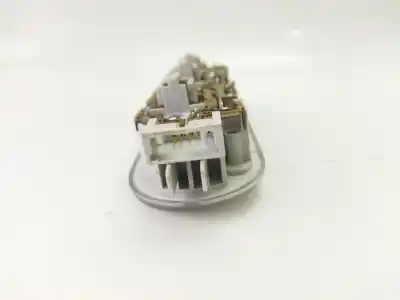 İkinci el araba yedek parçası iç isik için nissan qashqai / qashqai +2 i (j10, nj10, jj10e) 1.5 dci oem iam referansları 8200073234  