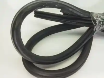 Автозапчасти б/у контур двери резиновый за bmw x1 (e84) sdrive 18 d ссылки oem iam 51722993435  