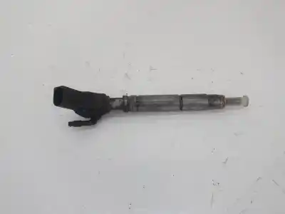 Pièce détachée automobile d'occasion INJECTEUR pour MERCEDES-BENZ VITO (W639) BASIC, COMBI  Références OEM IAM A646070  