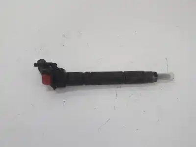 Pièce détachée automobile d'occasion INJECTEUR pour MERCEDES-BENZ VITO (W639) BASIC, COMBI  Références OEM IAM A646070  