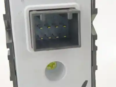 Second-hand car spare part right front power window switch for hyundai i30 ranchera familiar (pde) 1.0 t-gdi oem iam references 93581g3010  