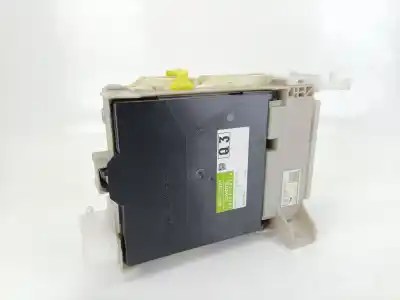 Автозапчасти б/у блок реле/предохранителей за toyota yaris (_p13_) 1.4 d (nlp130_) ссылки oem iam 892210d110