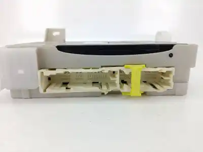 Автозапчасти б/у блок реле/предохранителей за toyota yaris (_p13_) 1.4 d (nlp130_) ссылки oem iam 892210d110  