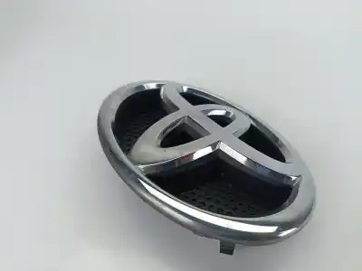 Pièce détachée automobile d'occasion emblème / logo pour toyota yaris active références oem iam 7531102140  