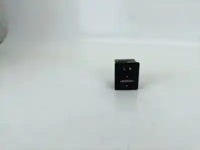 Автозапчасти б/у управление зеркалом за toyota yaris (_p13_) 1.4 d (nlp130_) ссылки oem iam 848700f010