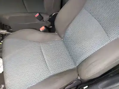 Автозапчасти б/у левое переднее сидение за toyota yaris (_p13_) 1.4 d (nlp130_) ссылки oem iam   