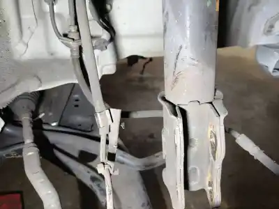 Автозапчасти б/у амортизатор передний правый за toyota yaris (_p13_) 1.4 d (nlp130_) ссылки oem iam   