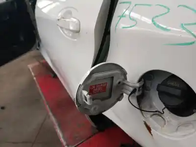 Автозапчасти б/у наружная крышка топлива за toyota yaris (_p13_) 1.4 d (nlp130_) ссылки oem iam   