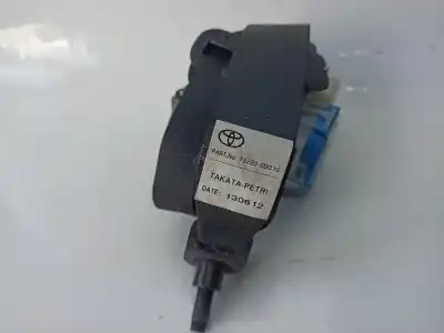 Автозапчасти б/у передний левый ремень безопасности за toyota yaris (_p13_) 1.4 d (nlp130_) ссылки oem iam 732200d310