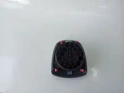 Автозапчасти б/у аэрационная решетка за toyota yaris (_p13_) 1.4 d (nlp130_) ссылки oem iam 554040d010b0  