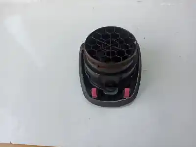 Автозапчасти б/у аэрационная решетка за toyota yaris (_p13_) 1.4 d (nlp130_) ссылки oem iam 554040d010b0  