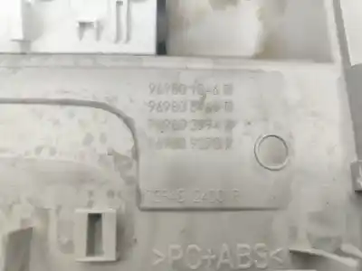 Second-hand car spare part interior light for renault megane iv fastback (b9a/m/n_) 1.2 tce 130 (b9mr) oem iam references 969801346r