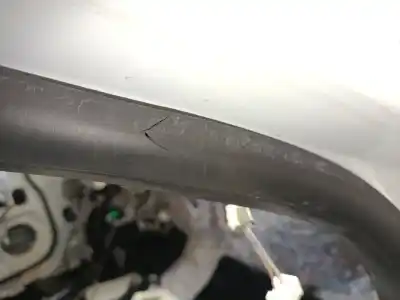 Second-hand car spare part rubber door seal for renault megane iv fastback (b9a/m/n_) 1.2 tce 130 (b9mr) oem iam references 