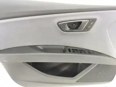 Автозапчасти б/у обивка левой передней двери за seat leon st (5f8) 1.6 tdi ссылки oem iam 5f4867011  